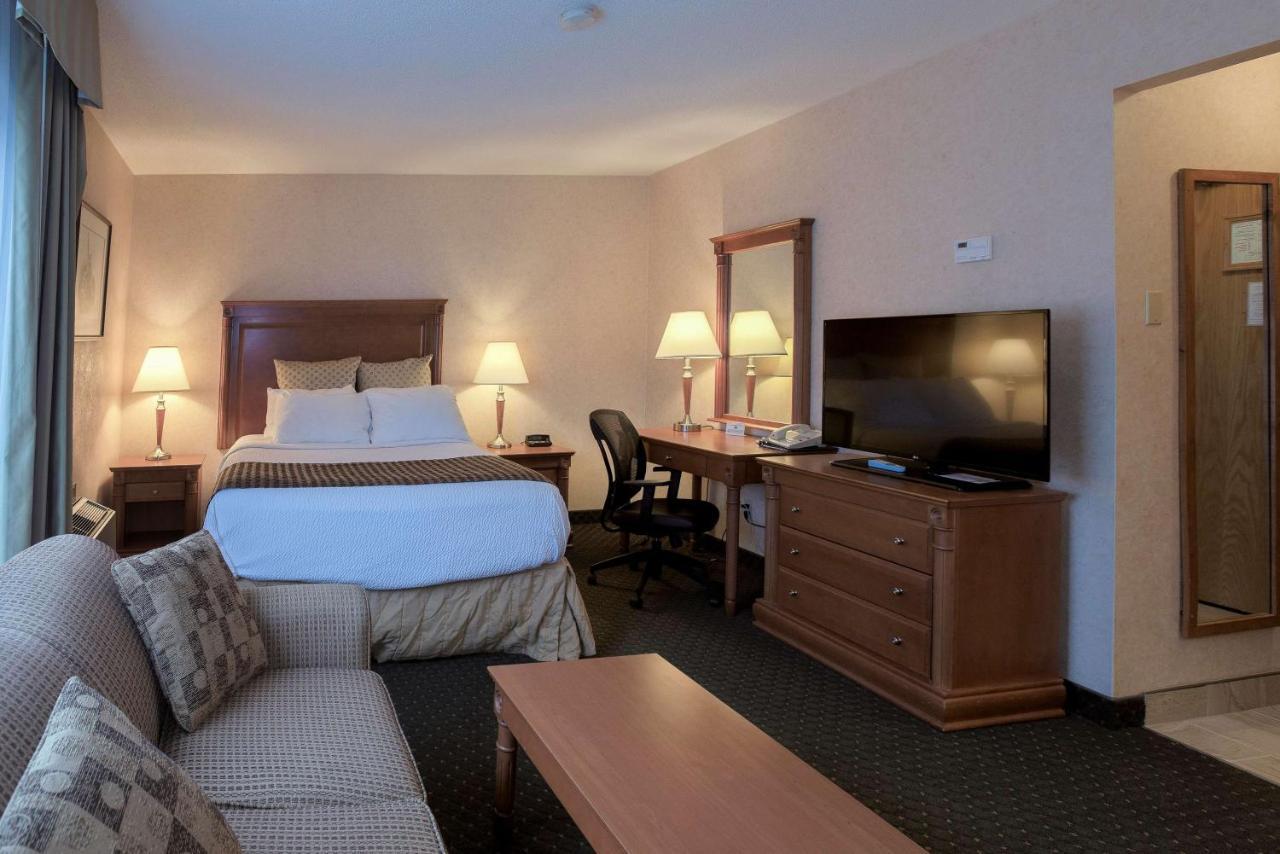 Best Western Plus Otonabee Inn Peterborough Exterior foto