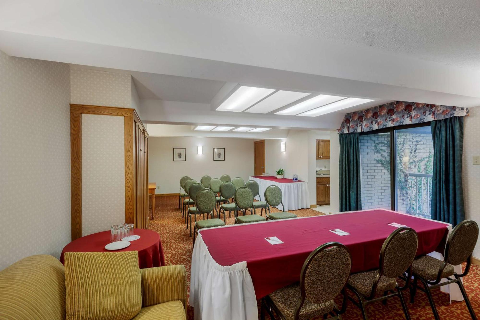 Best Western Plus Otonabee Inn Peterborough Exterior foto